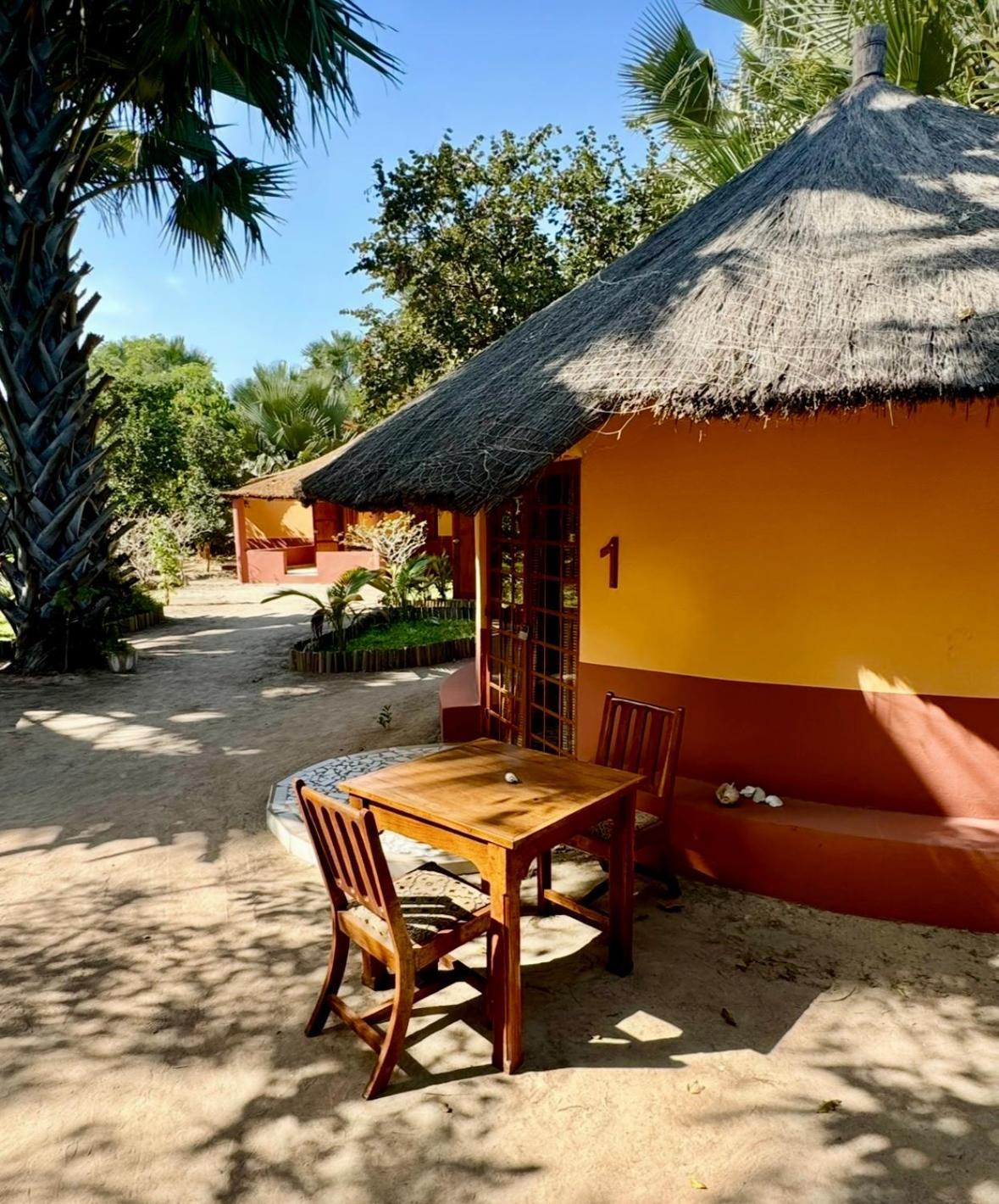 Little'S Nature Retreat Kartong Экстерьер фото