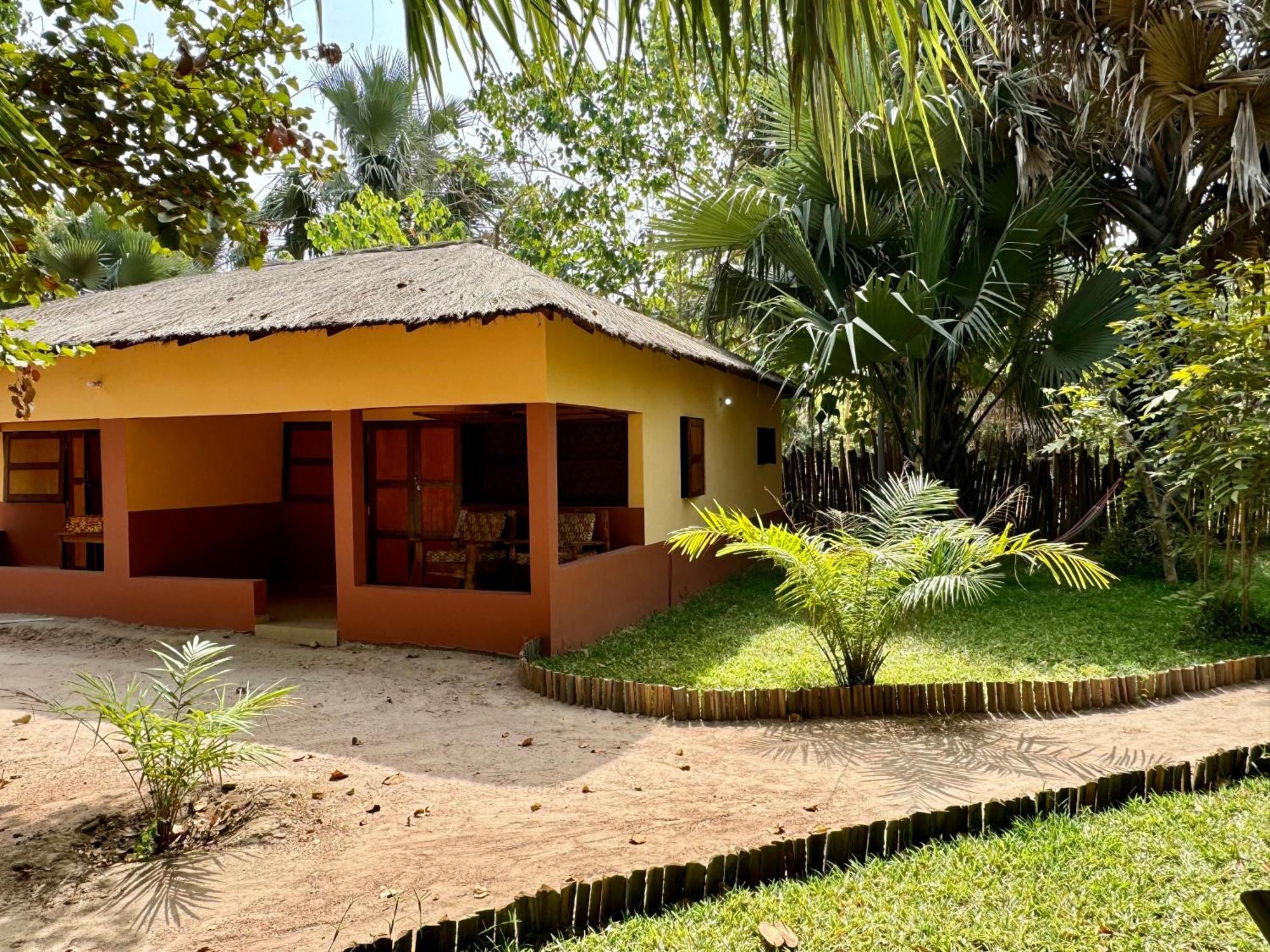 Little'S Nature Retreat Kartong Экстерьер фото