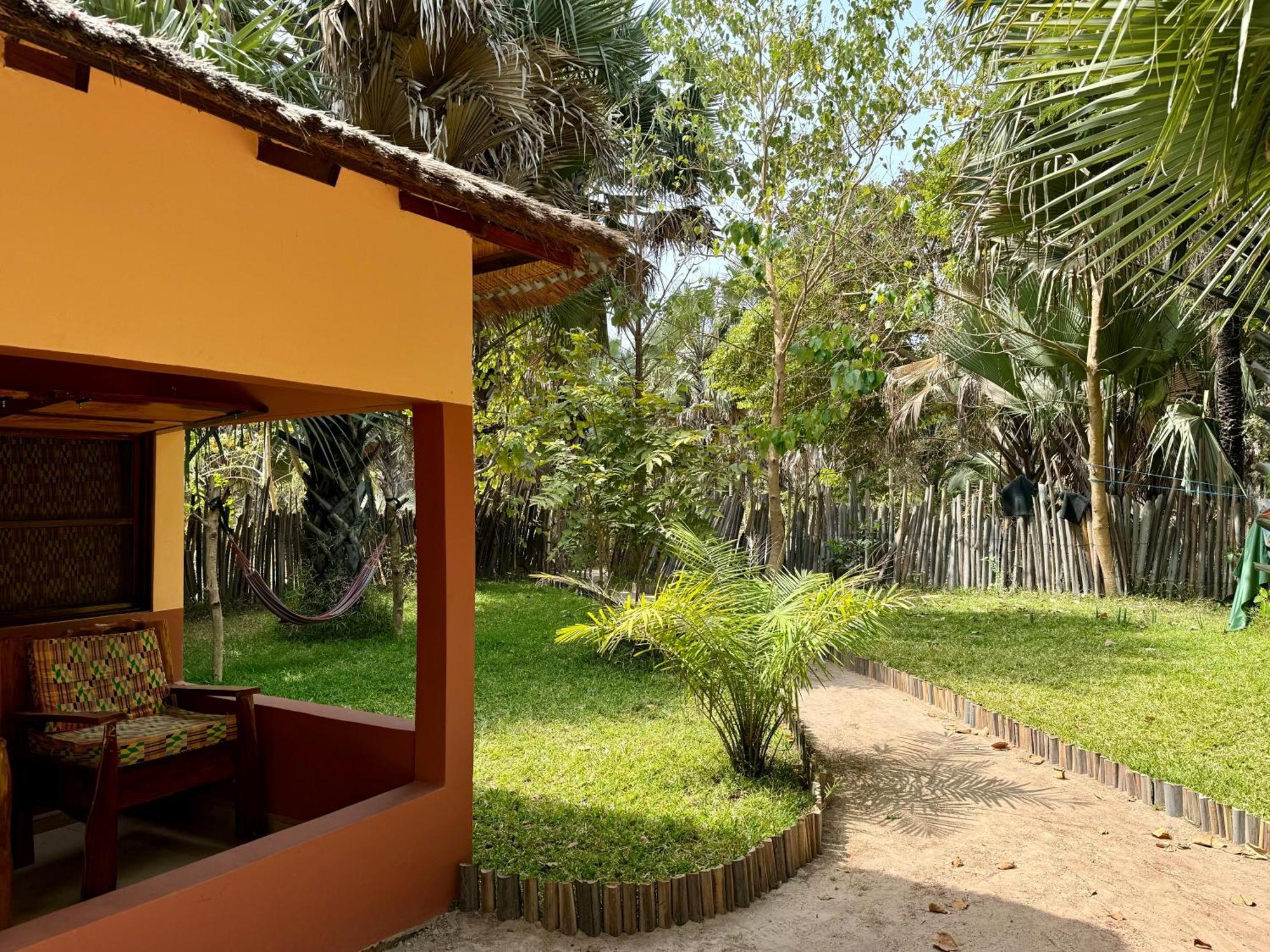 Little'S Nature Retreat Kartong Экстерьер фото